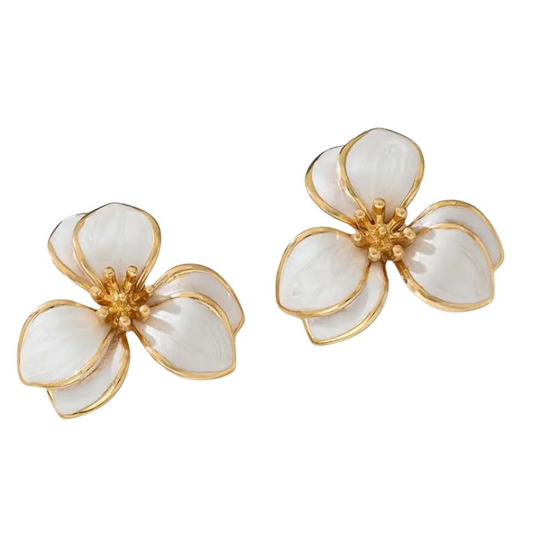 BeMore Nature Series : White lotus pearl earrings