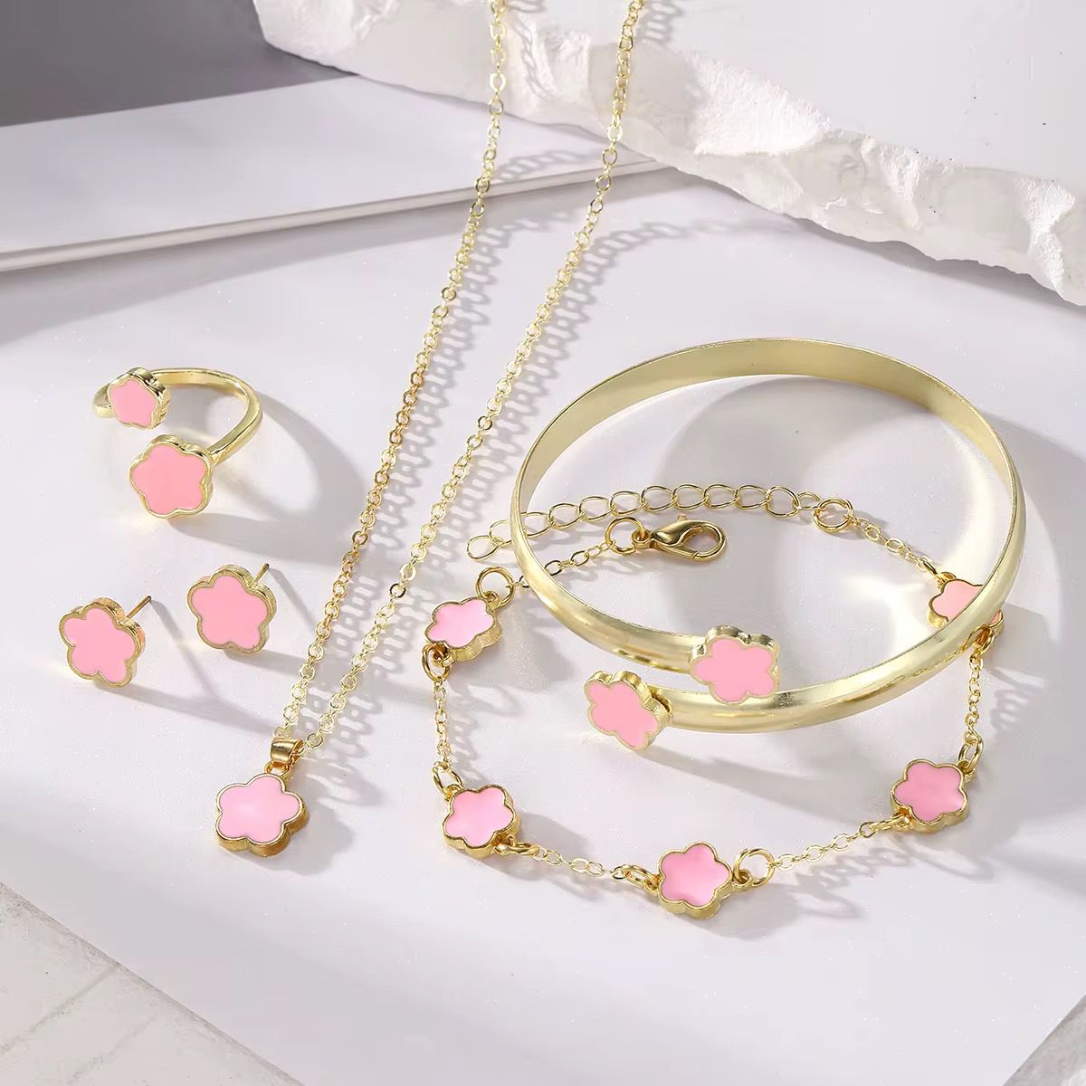 BeMore Budget Series: Flower Jewelry Set – 5 Pieces
