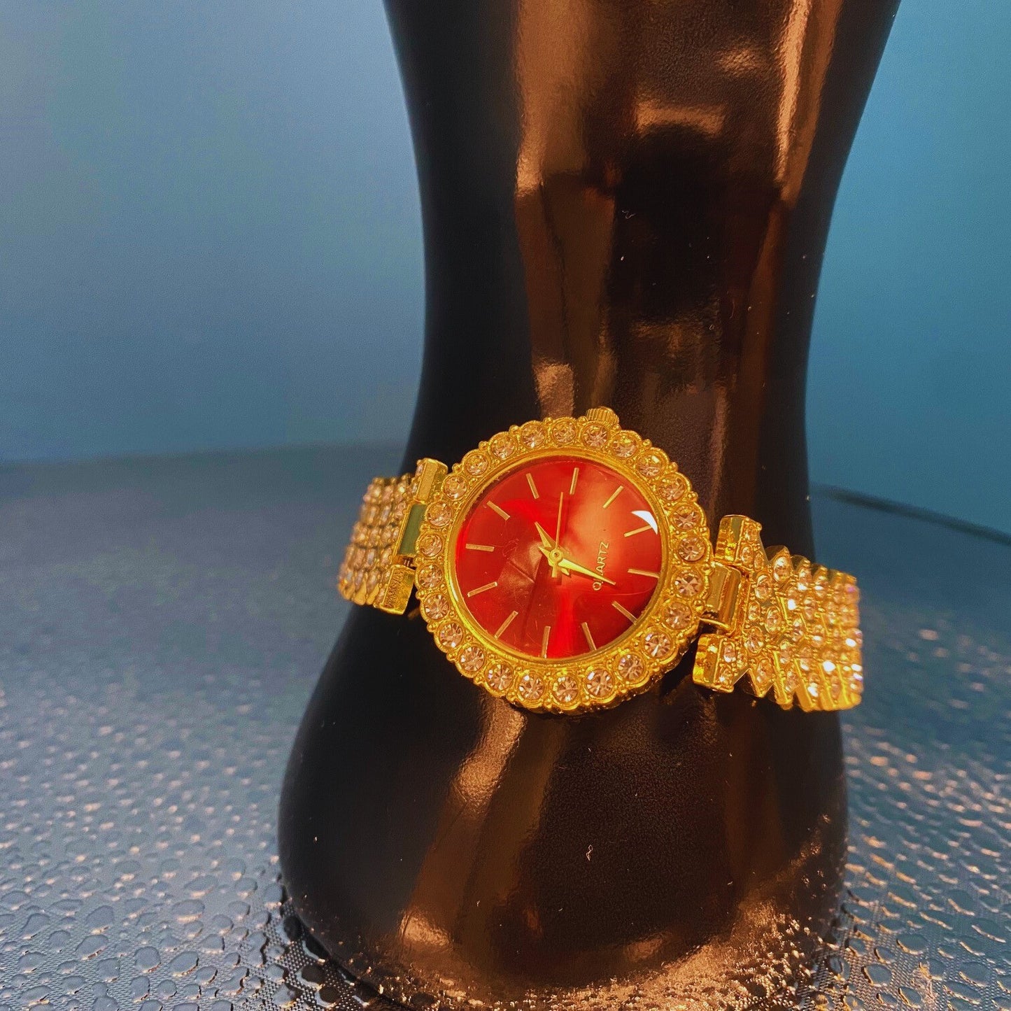 BeMore Elegance Series : Red Robin Watch