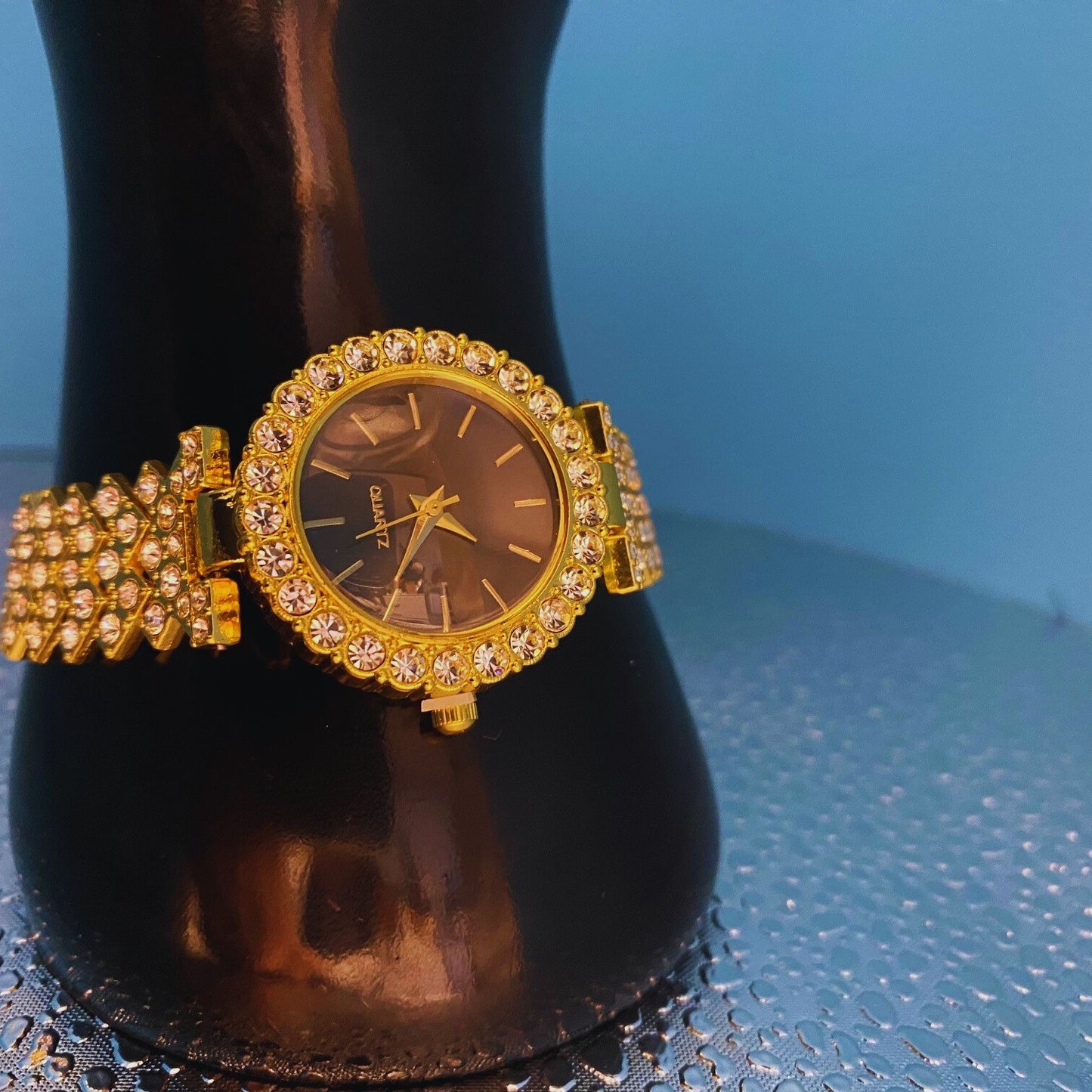 BeMore Elegance Series : Black Beauty Watch