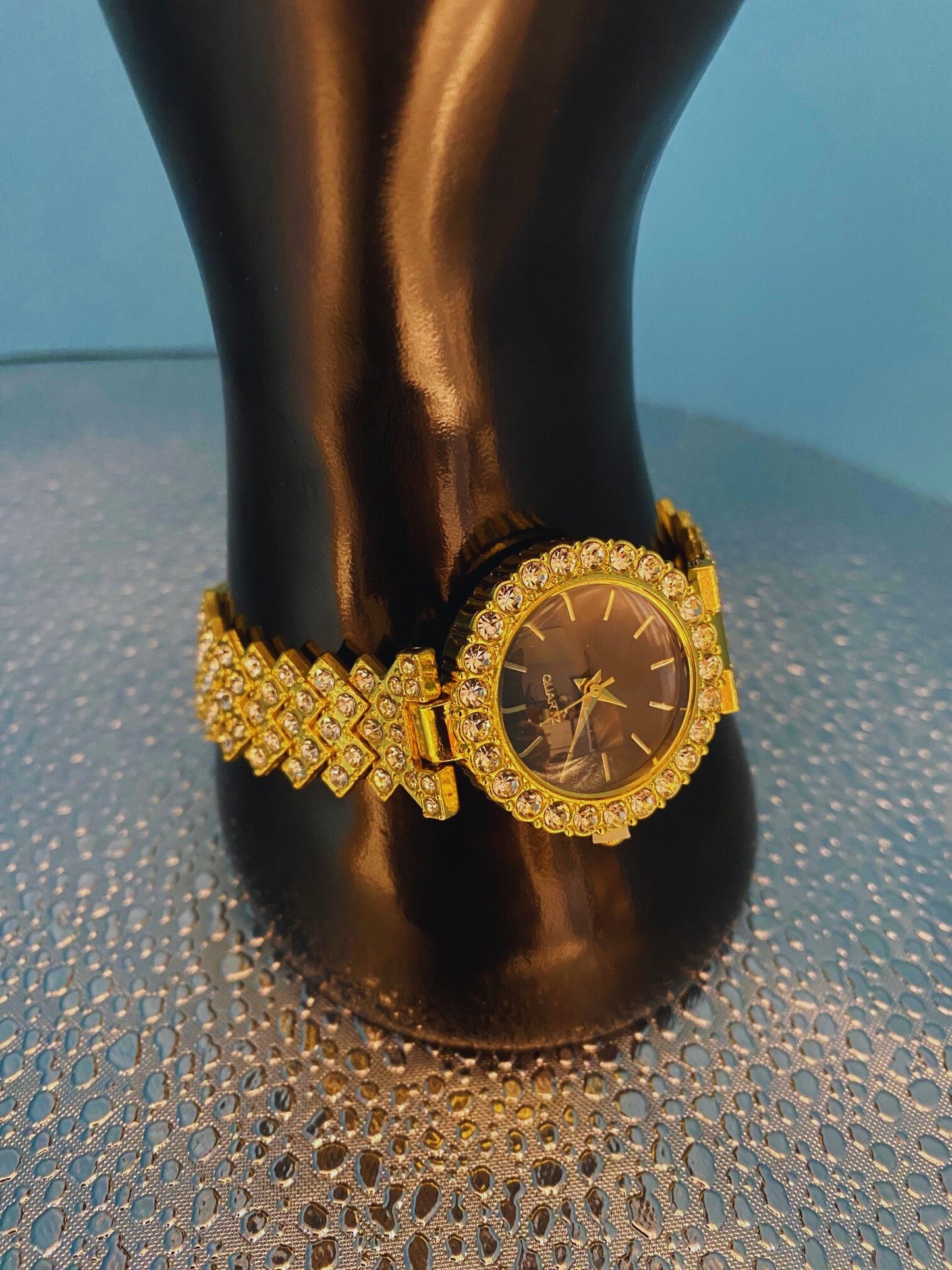 BeMore Elegance Series : Black Beauty Watch