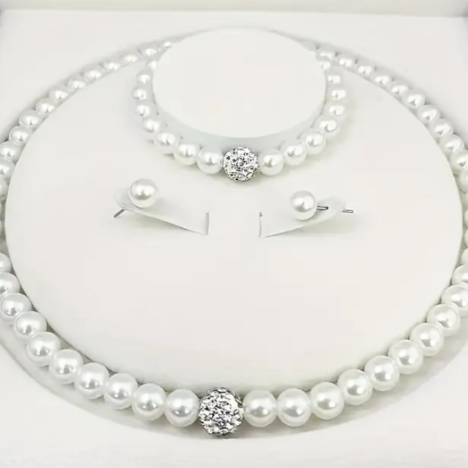BeMore Elegance Series : Pearl Set