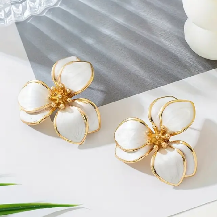 BeMore Nature Series : White lotus pearl earrings