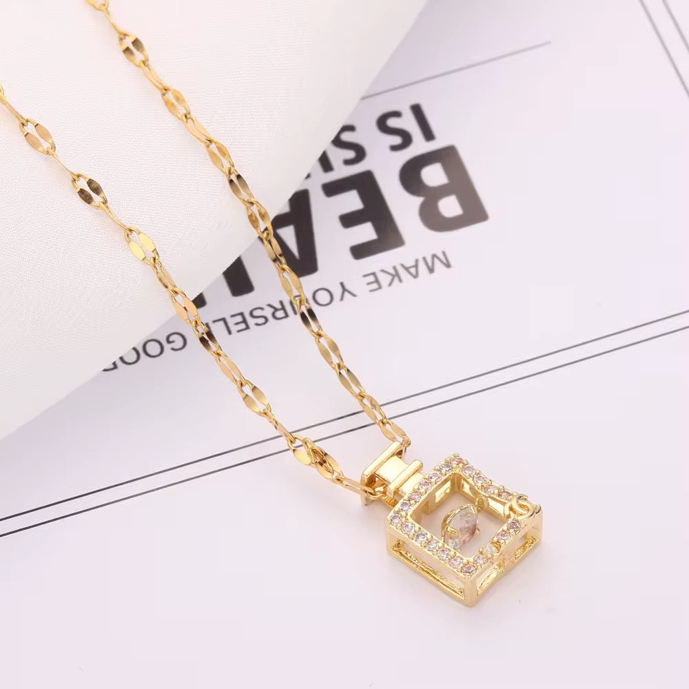 BeMore Elegance Pendant Necklace: Your Perfume