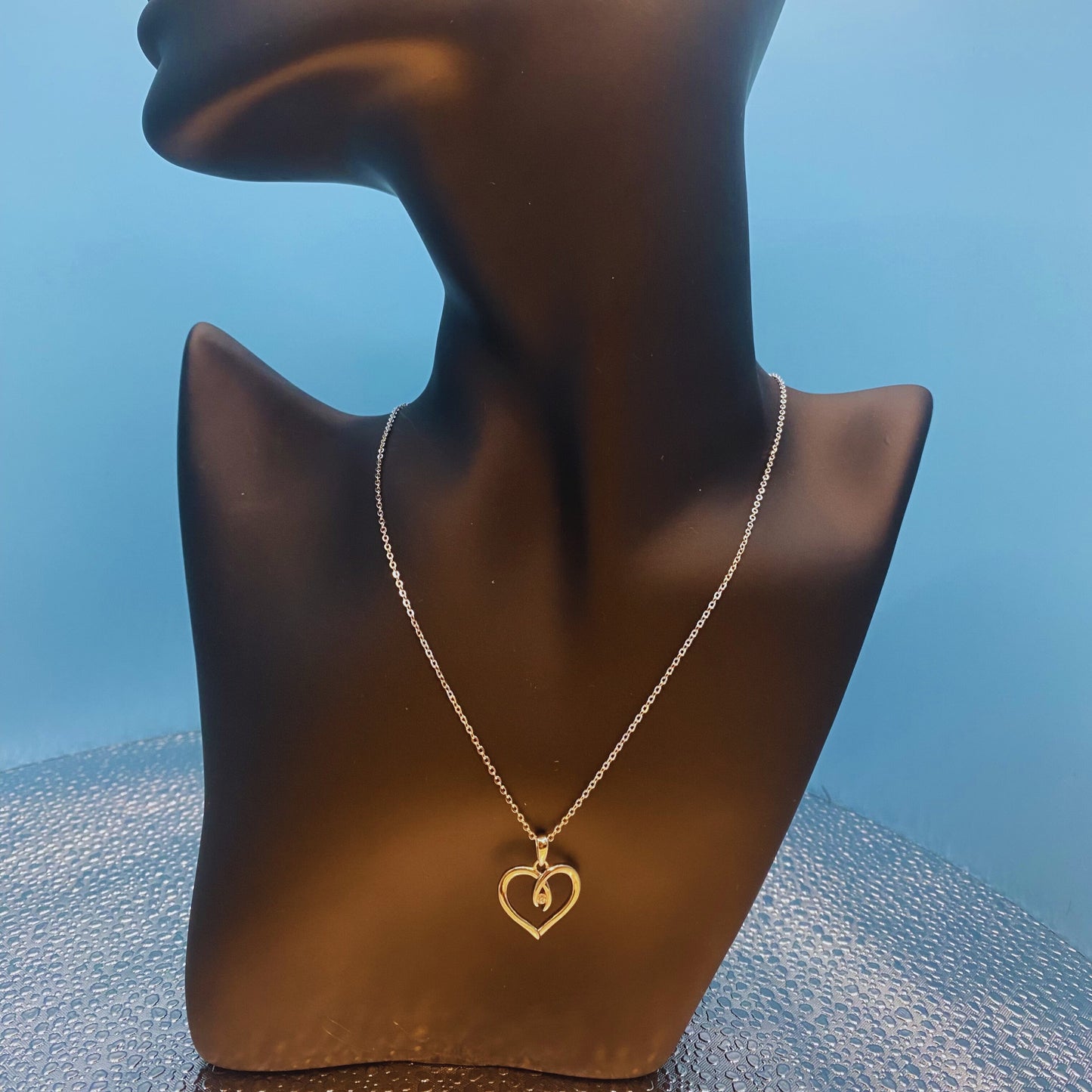 BeMore Heart Series : Silver Heart Necklace