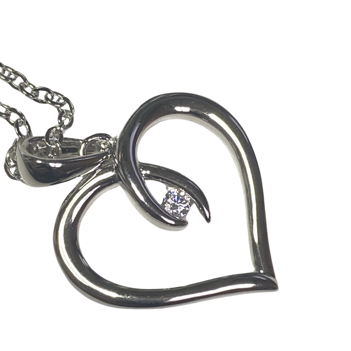 BeMore Heart Series : Silver Heart Necklace